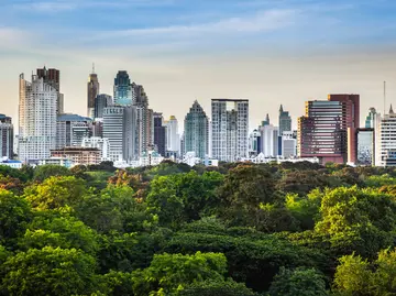 Loy Krathong 2025: Ein Fest der Tradition und Umweltbewusstsein in Thailand!