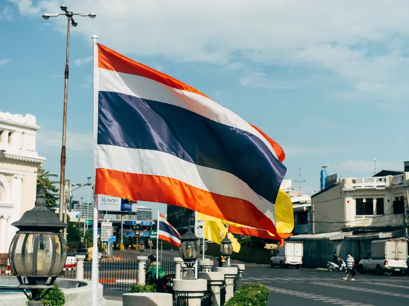 Reisechaos in Thailand: 25 Flüge gestrichen – Passagiere in Aufruhr!