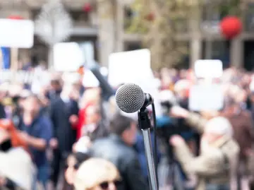 Politisches Chaos in Thailand: Abgeordnete wechseln wie die Kleidung!