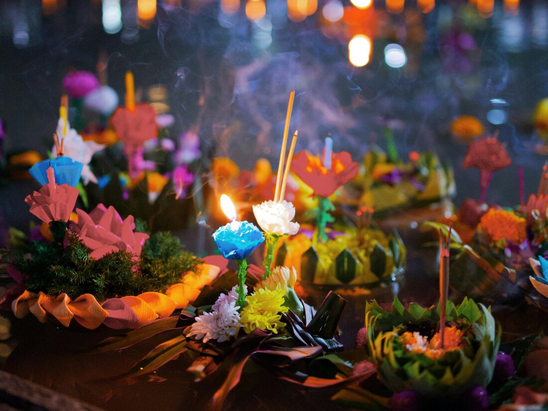 Minister für Tourismus und Sport fördert Maha Loy Krathong und Vijit Chao Phraya 2025 zur Stärkung des thailändischen Tourismus.