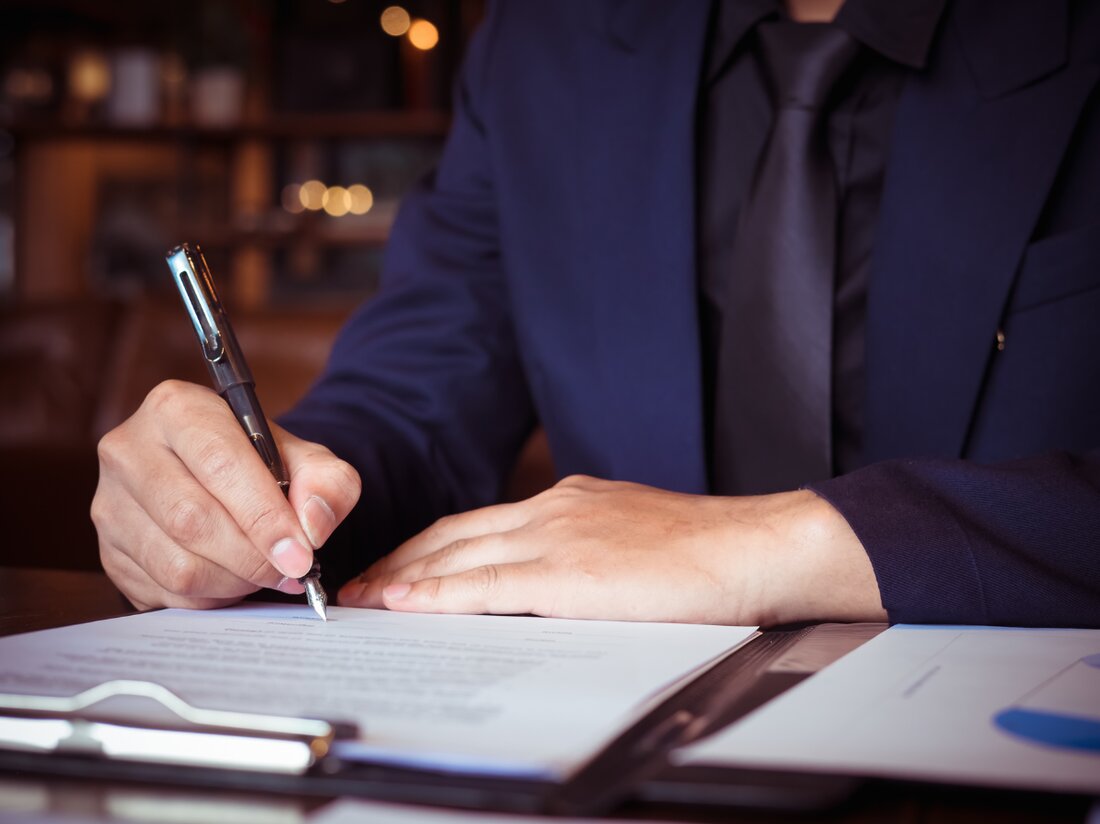 Am 11.11.2025 veranstaltete Thailands Demokratische Partei ein Seminar zur politischen Reform, geleitet von Parteivorsitzendem Abhisit Vejjajiva.